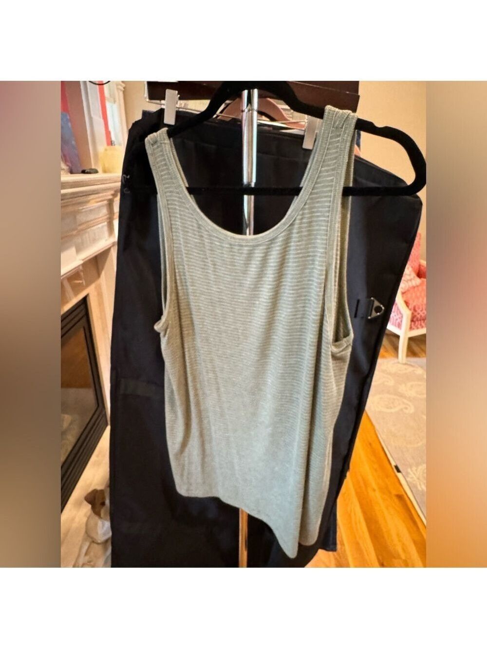 Cabi - Light Sage Green Ruffled Neckline Tank Top - Size L - Picture 8 of 9